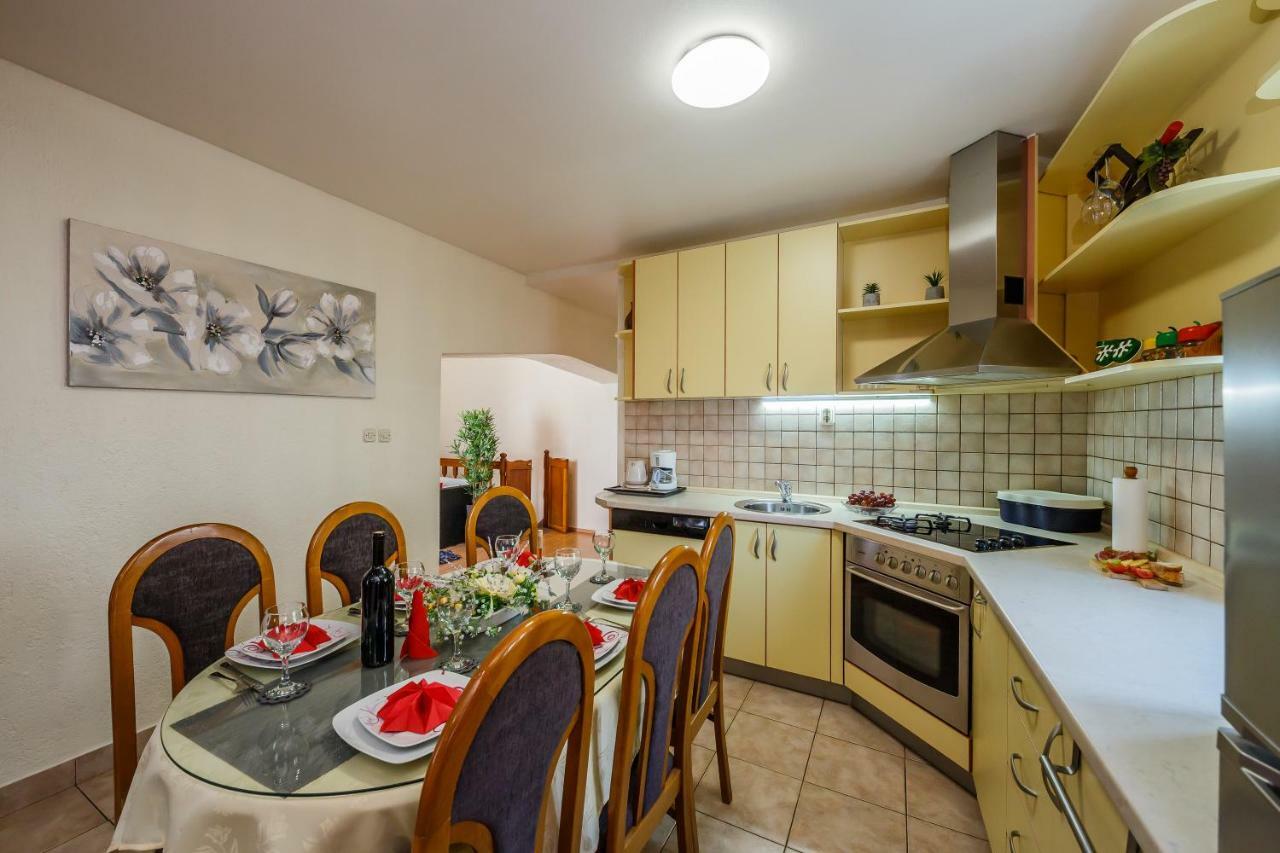 Apartment Castle Cippico